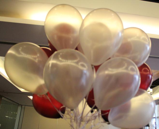 供应北京氦气球造型制作批发氦气球