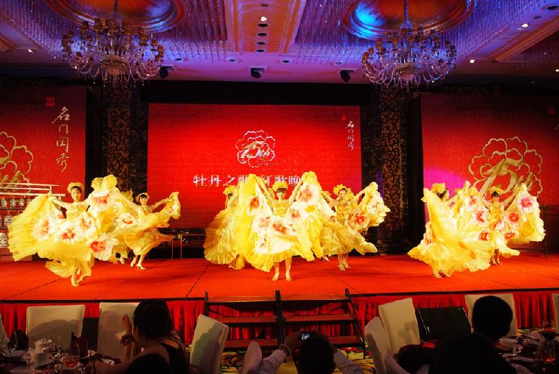 供应广州舞蹈队，民族舞、大型开场舞等广州舞蹈表演