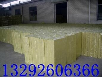 供应外墙岩棉板生产企业//保温岩棉板规格，A级防火岩棉板