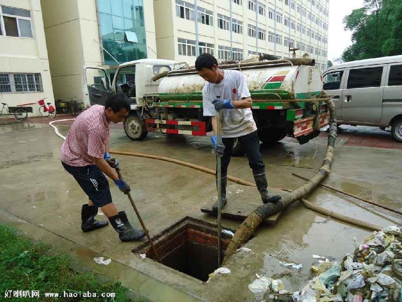 供应苏州吴江市专业清理大中型粪便池污水池清理服务中心图片