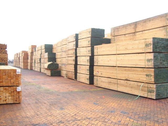 供应欧洲云杉木进口审价清关代理公司