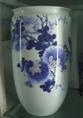 供应定做瓷器陶瓷花瓶3米高大陶瓷花瓶定做订制加工陶瓷箭筒花瓶笔筒餐具