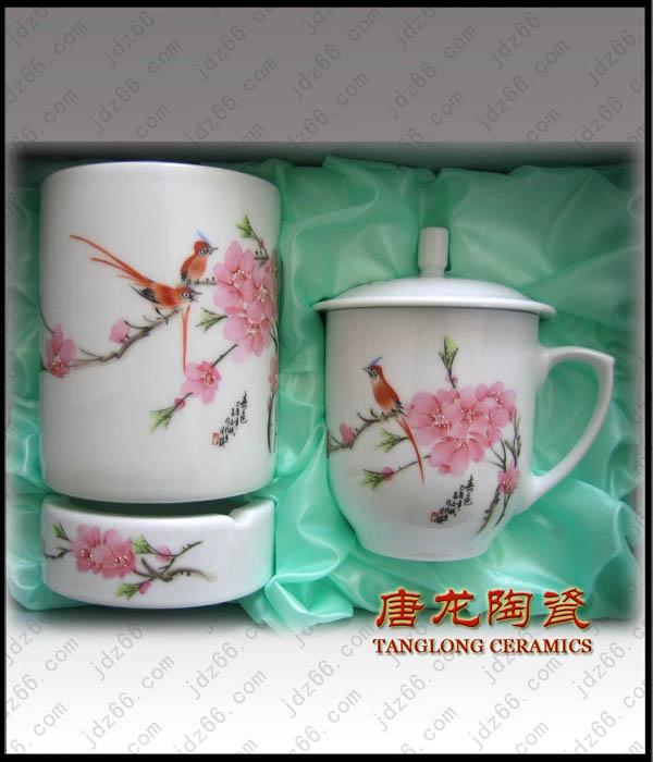 供应中南海用瓷水点桃花陶瓷杯陶瓷茶具传统工艺品