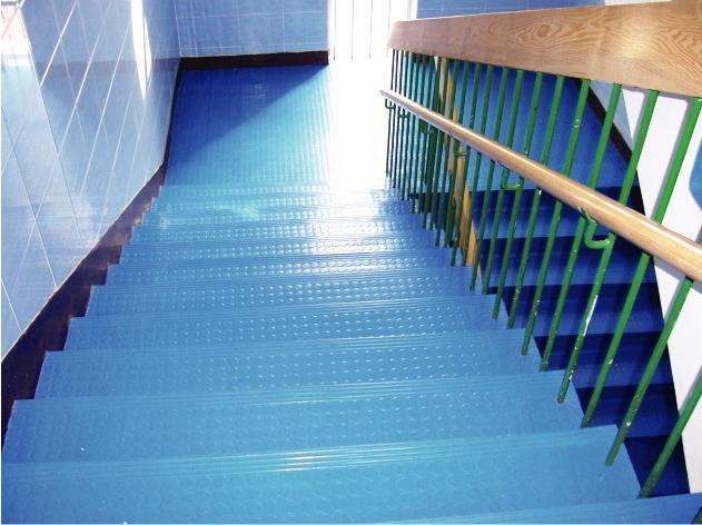 供应橡胶楼梯-橡胶楼梯踏步专业生产厂