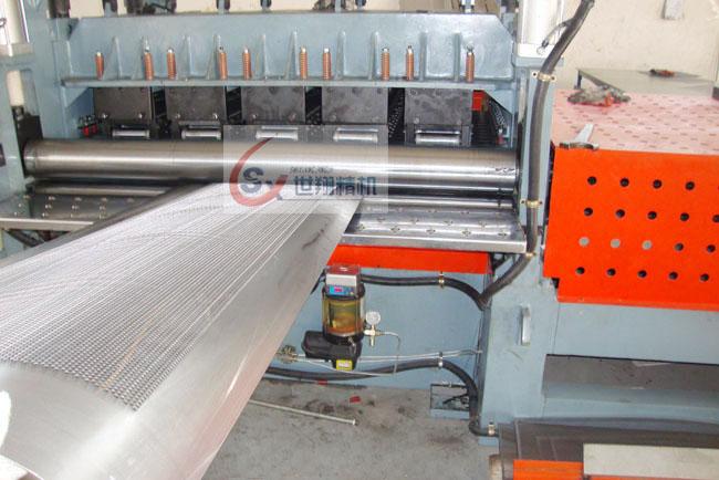 东莞市钢板自动型压生产线厂家