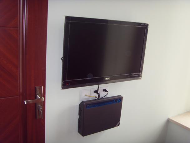 重庆有线数字电视机顶盒上墙安装图片
