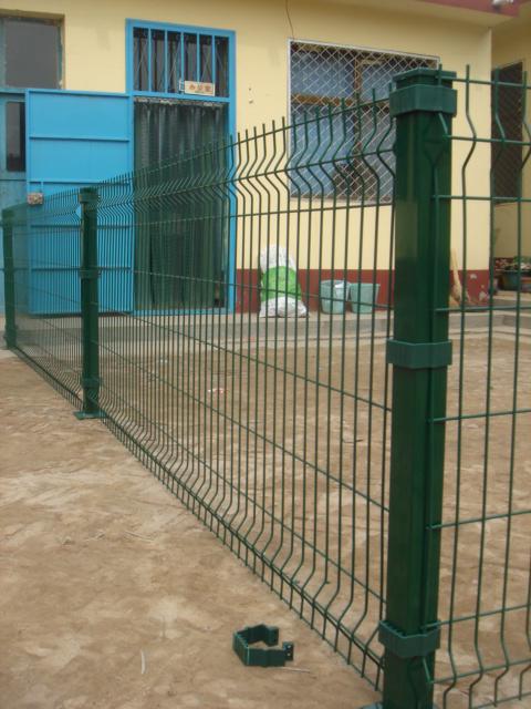 供应方形立柱护栏网优质供应、方形立柱护栏网优质材质、