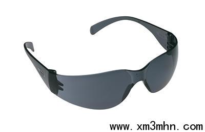 供应3MAOS11330轻便型防护眼镜