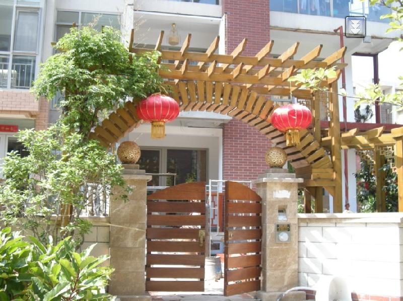 郑州专业阳光房，防腐木地板房子廊架，阳光房设计