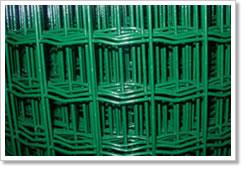 供应荷兰网低碳铁丝网围栏网隔离栅