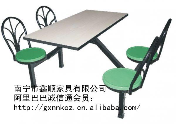 广西南宁玻璃钢餐桌椅