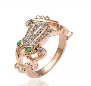 供应时尚流行戒指，玫瑰金青蛙个性戒指，高档戒指生产厂家