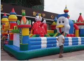 供应充气大型玩具水上玩具儿童乐园蹦床