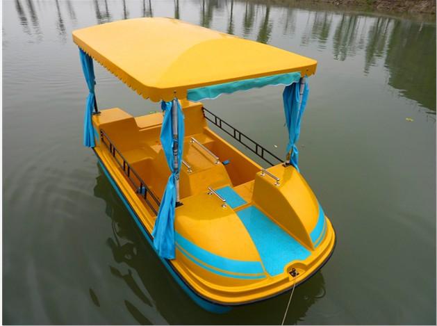 供应4人公园脚踏船，玻璃钢脚踏船，4人公园脚踏船，4人脚踏船