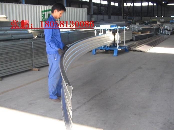 供应铝镁锰弯弧屋面系统设计及施工