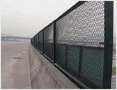 供应钢板护栏网