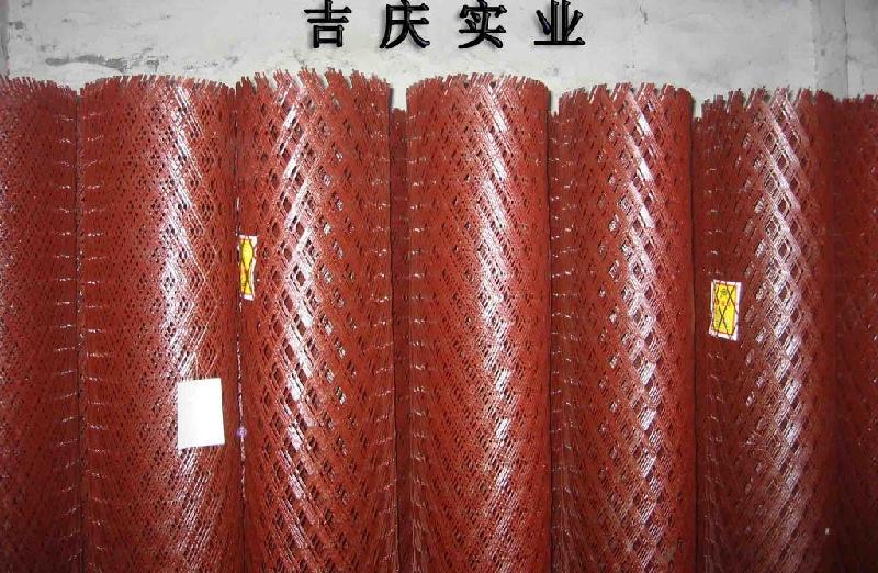 成都吉庆实业专业生产销售各种金属丝网、护栏网、防护网、钢板网
