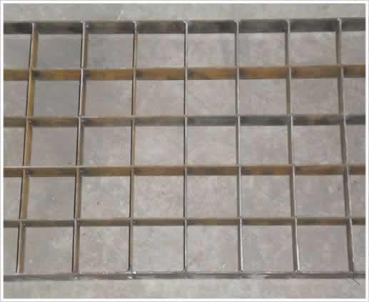 大量批发荆州对插钢格板，插接格栅板，方格板，热浸锌钢格板武汉厂家