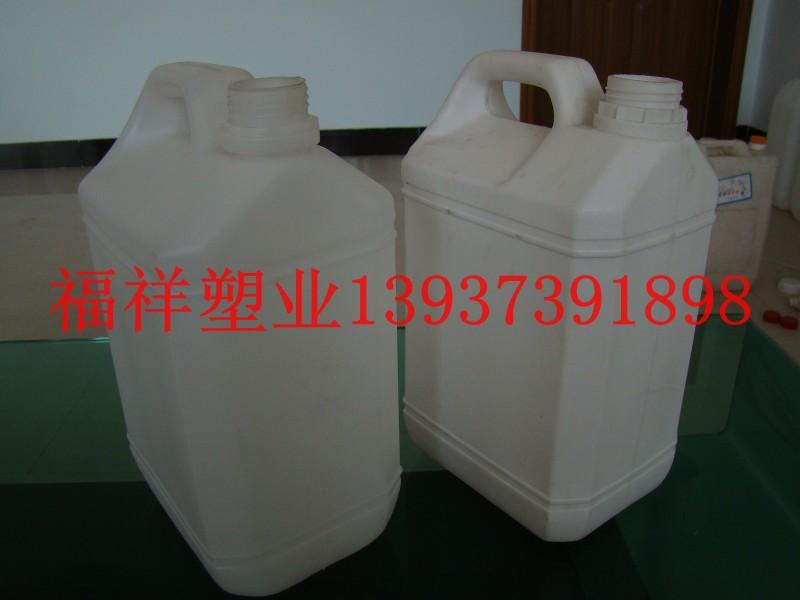 供应25升方形塑料桶塑料桶生产厂家