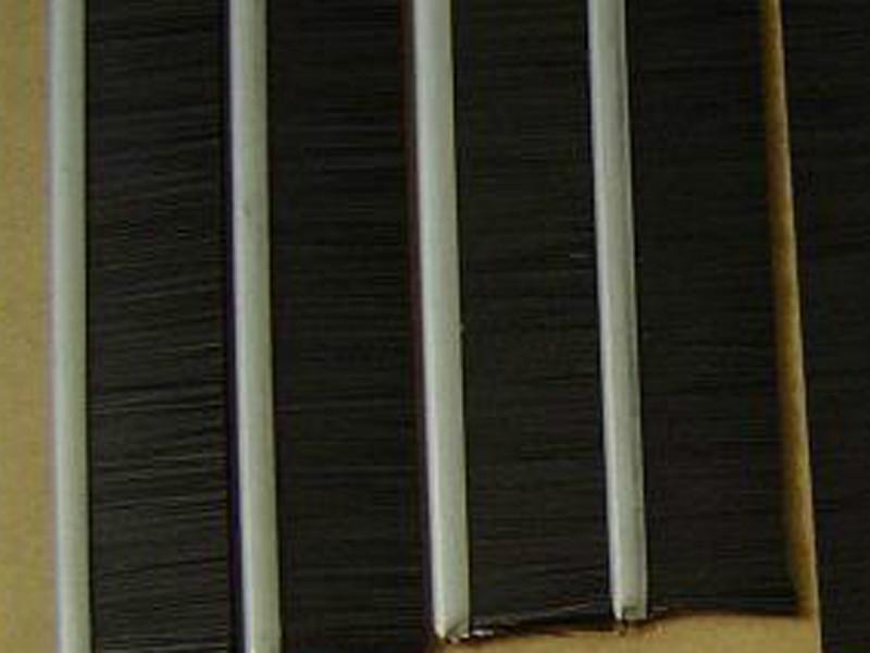 供应广州深圳毛刷厂加工条刷，毛刷毛刷辊，圆盘刷，扭丝刷，异形刷
