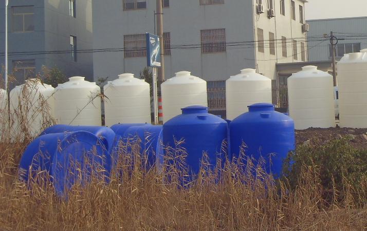 供应长沙广州南宁海口10T10吨塑料桶