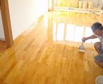 宝安专修木地板受潮浸水变形油漆划伤木地板打磨