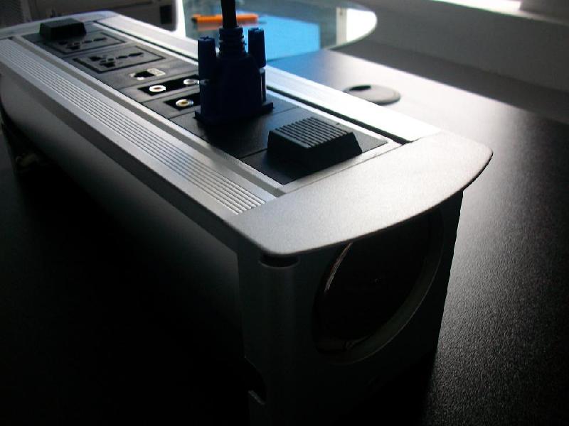 供应珠海VLM办公桌面插座会议桌面插座