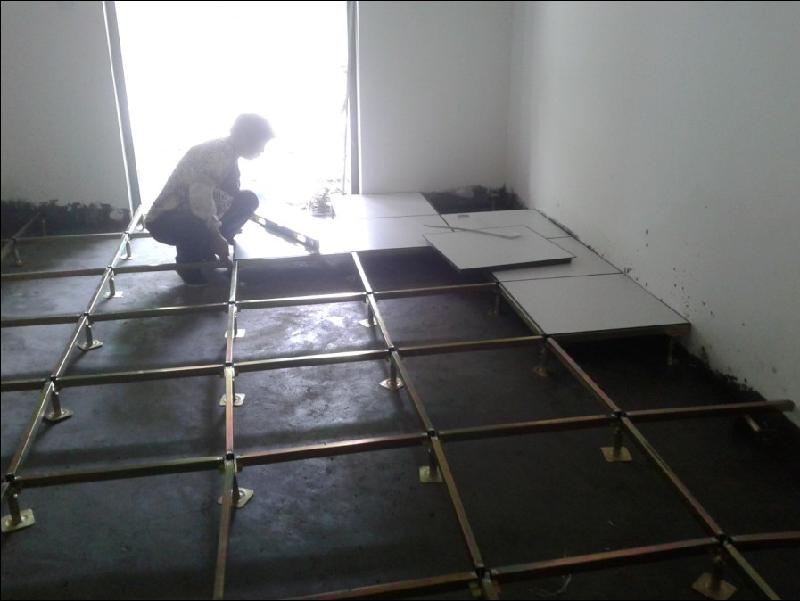 供应永定HPL防静电地板、抗静电活动地板、瓷面活动地板、OA地板