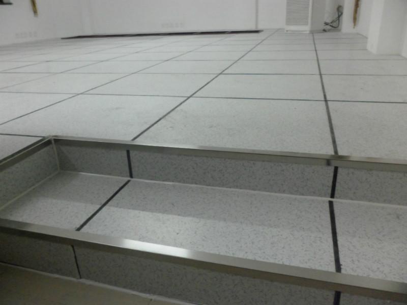 供应宁化HPL防静电地板、抗静电活动地板、瓷面活动地板、OA地板