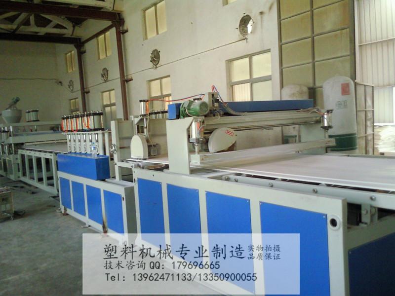 供应塑料板材生产线供应商