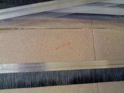 供应电梯条刷扶梯安全条刷专业生产定做深圳毛刷厂