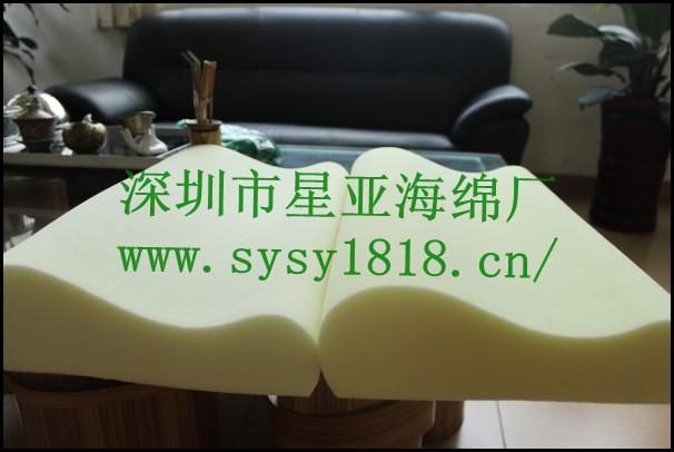 供应天然乳胶保健按摩枕芯/蜂窝型天然乳胶枕芯
