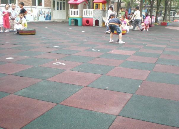 幼儿园安全地垫/橡胶塑胶地垫生产