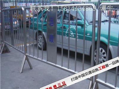 深圳市运动会场地安全维护临时护栏厂家