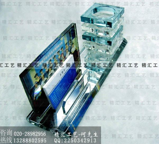 供应广州房地产推广活动庆典礼品定做，广州水晶广告烟灰缸厂家定做图片