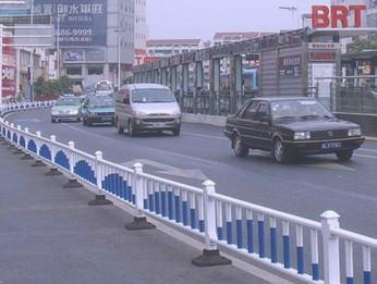 供应交通护栏价格q广东交通护栏厂家