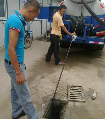 海珠海幢华州洪德沥滘专业清理化粪池疏通厕所收费最低图片