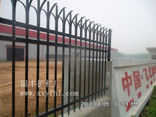 河南郑州锌钢厂区工地防盗栏杆批发