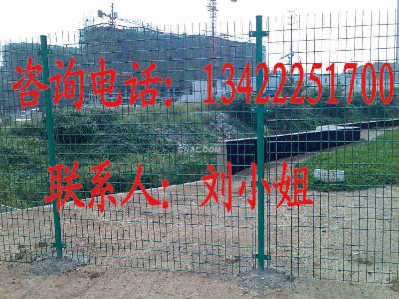 阳江场地隔离网价格/湛江铁丝网厂家/广州工地围栏网现货图片