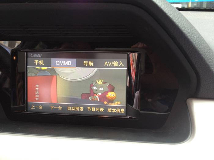 供应广州奔驰GLK300加装导航精准轨迹倒车后视手机无线连接无损升级
