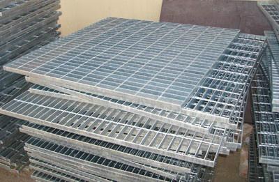 供应昆明网格板生产厂 供货钢格板厂 镀锌钢格板供货厂图片