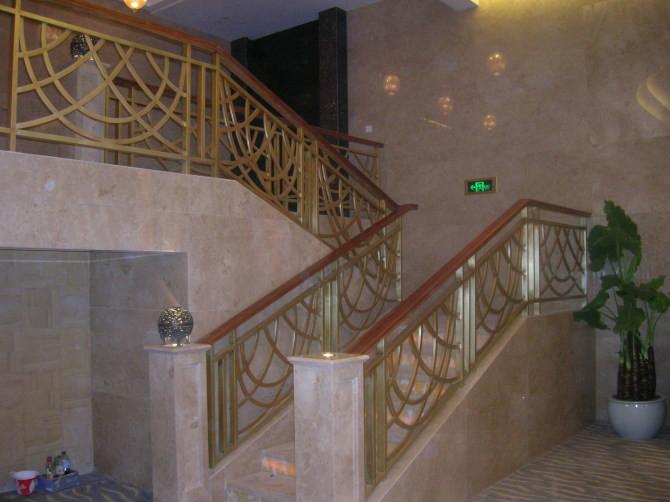 供应专业设计制作奢华铜扶手楼梯图片