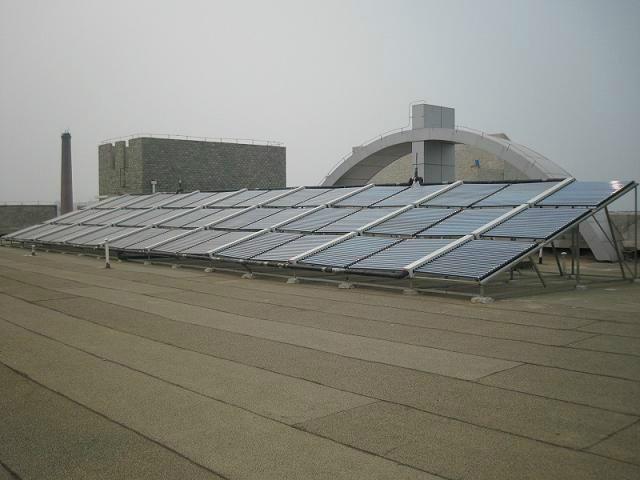 西丽学校太阳能热水器热水工程安装