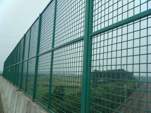 供应体育场小区围网机场监狱护栏图片