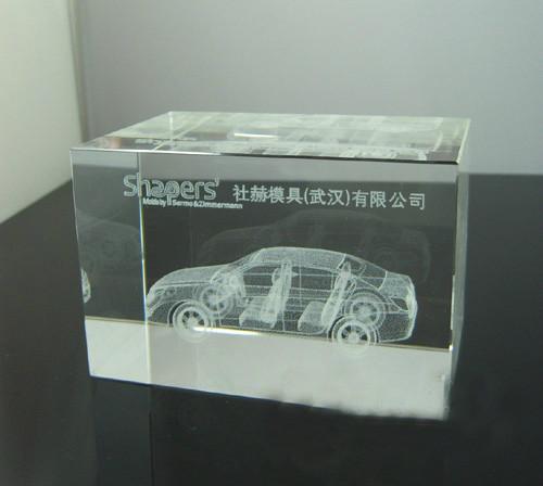 广州市广州水晶车模饰品摆件定做厂家供应广州水晶车模饰品摆件定做