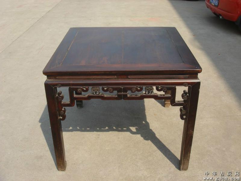 供应上海黄浦区老红木八仙桌回收，黄浦老红木桌子收购价格
