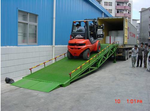 供应安徽合肥移动式液压装卸平台