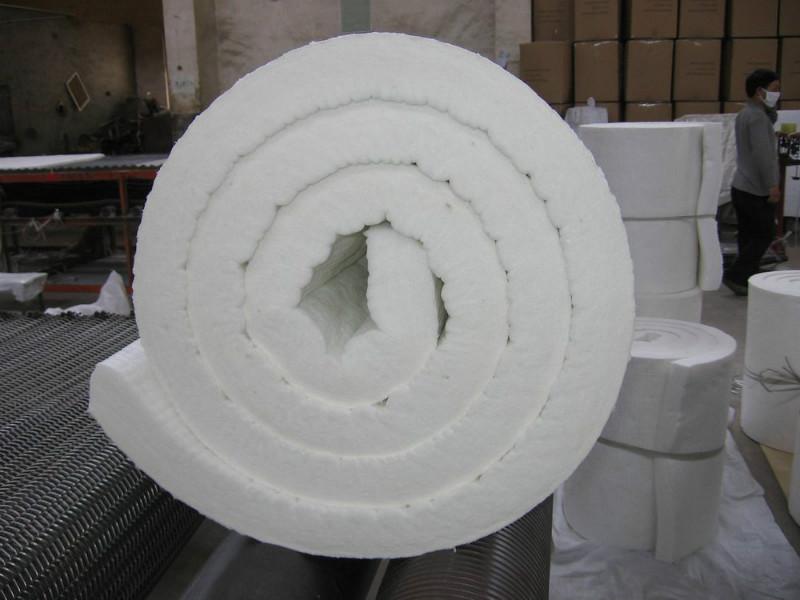 供应硅酸铝耐火毯  【辉邦】电厂管道保温密封专用陶瓷纤维毯