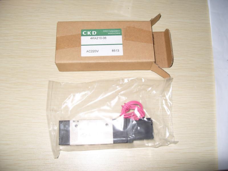 CKD电磁阀一级代理4GE240-08-AC220