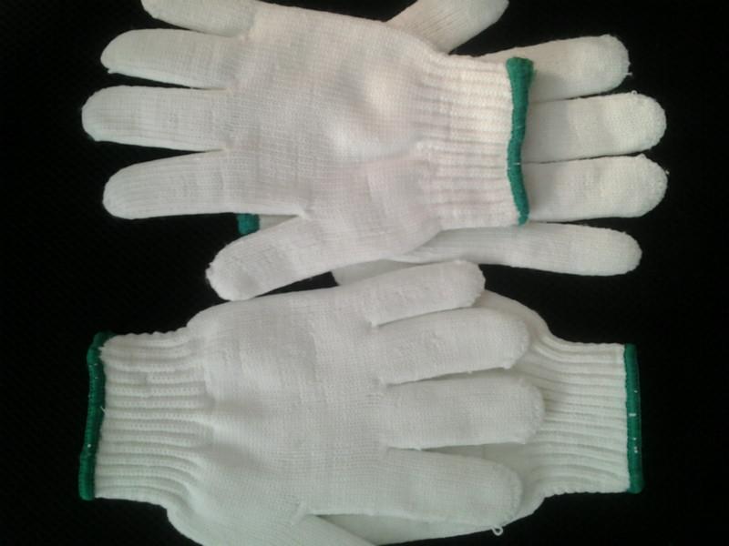 劳保防护手套线手套厂家山东临沂最大的线手套供应厂家